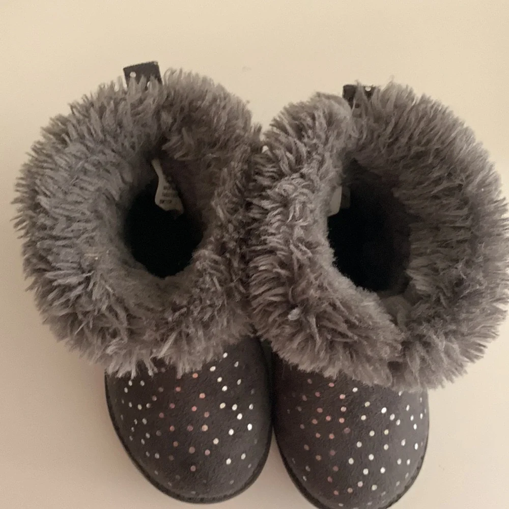 Cat and jack baby/toddler boots